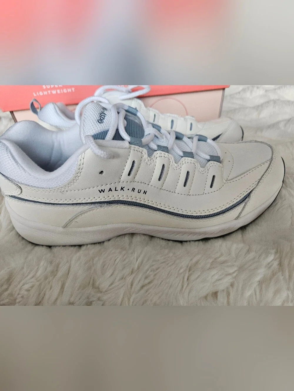 New In Box Easy Spirit Romy Leather Walking Shoes White Size US 10